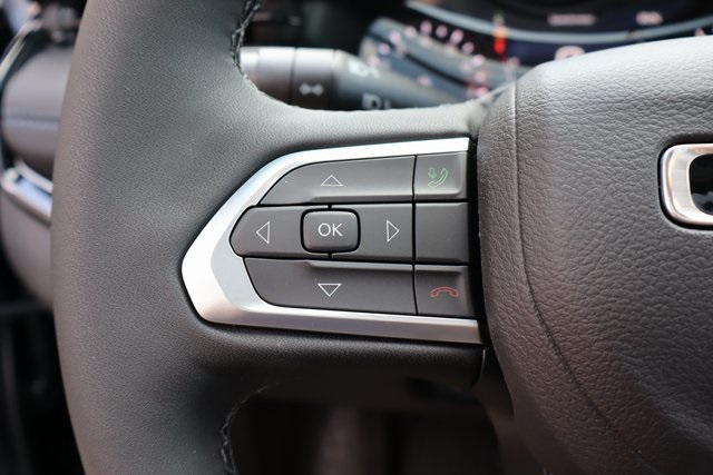 2025 Jeep Compass Altitude photo 11