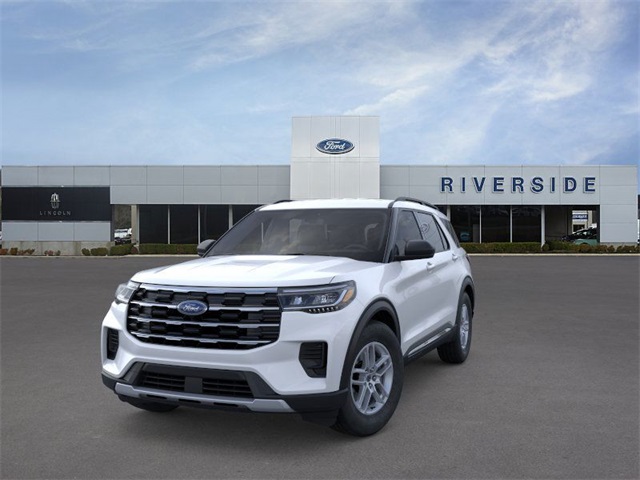 2025 Ford Explorer photo 2