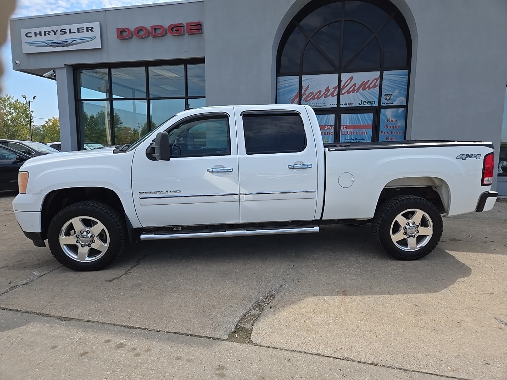 2014 Gmc Sierra Denali photo 2
