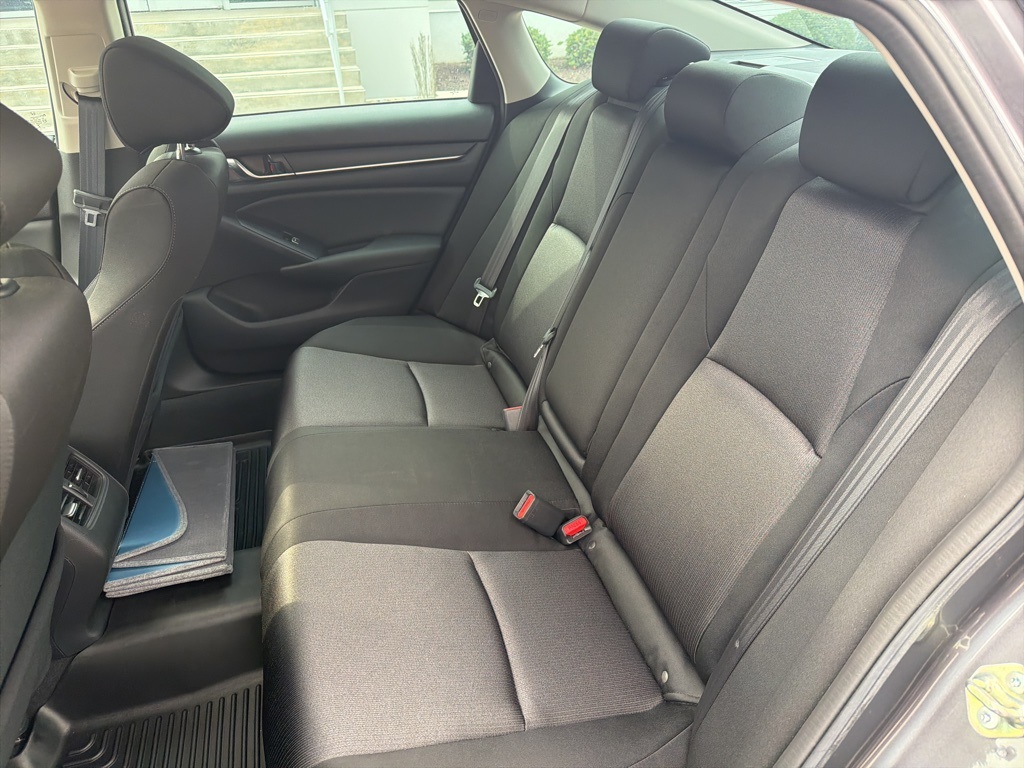 2020 Honda Accord EX photo 7