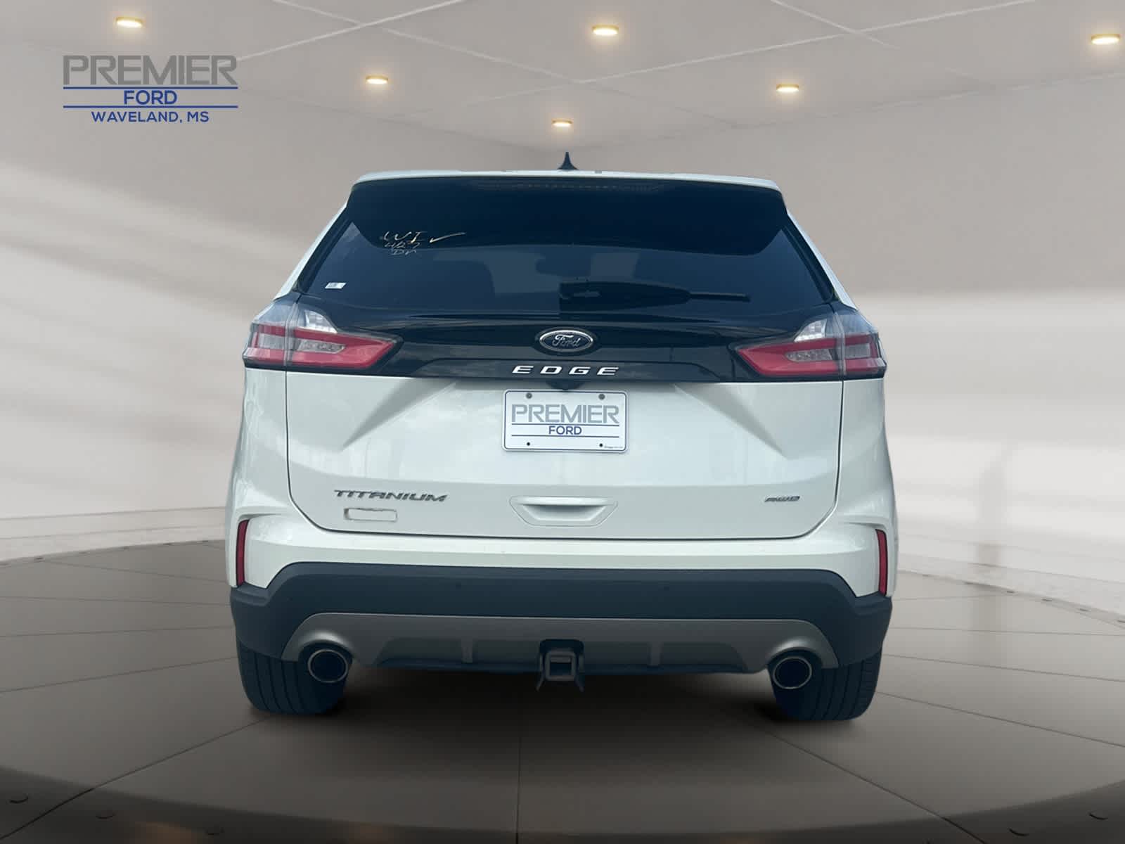 2022 Ford Edge Titanium photo 4