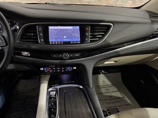 2022 Buick Enclave Avenir photo 16