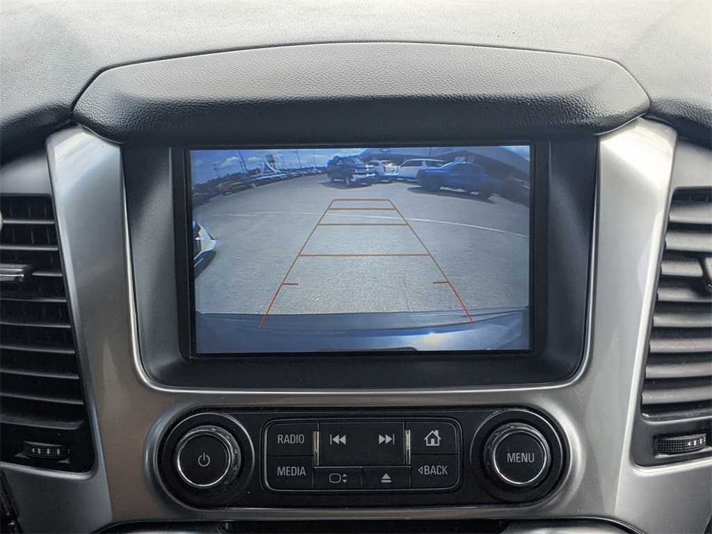 2020 Chevrolet Suburban LT photo 28