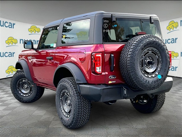 2025 Ford Bronco Base photo 3