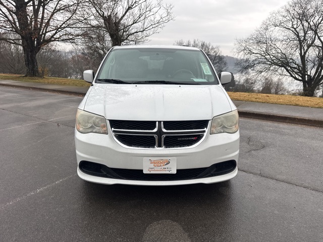 2013 Dodge Grand Caravan SXT photo 2