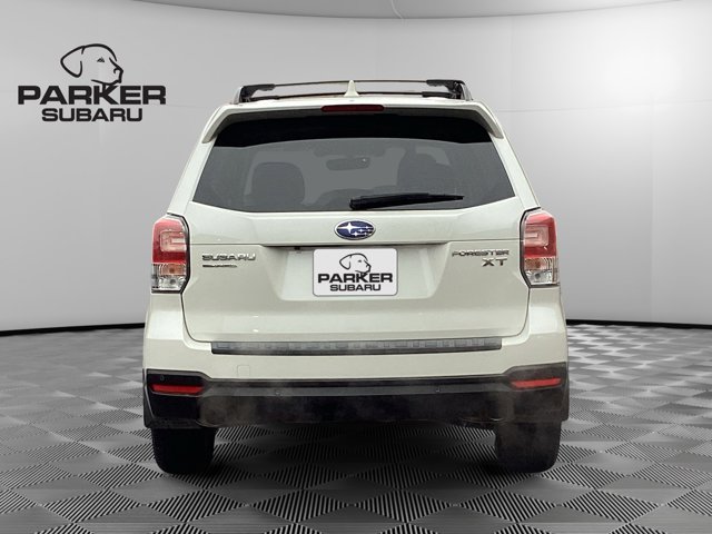 2018 Subaru Forester Touring photo 4