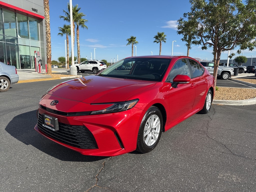 2025 Toyota Camry LE photo 2