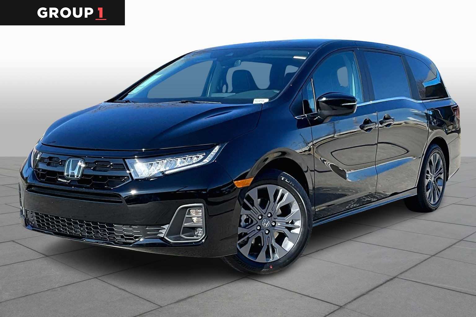 2026 Honda Odyssey Touring's photo