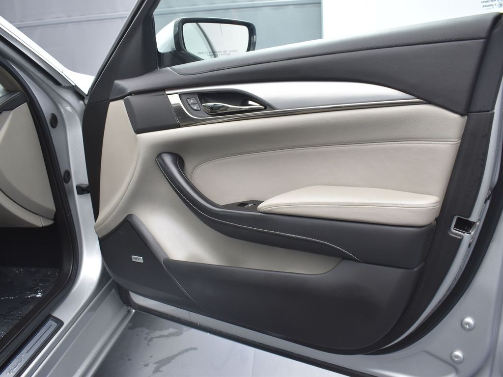 2018 Cadillac CTS Base photo 22