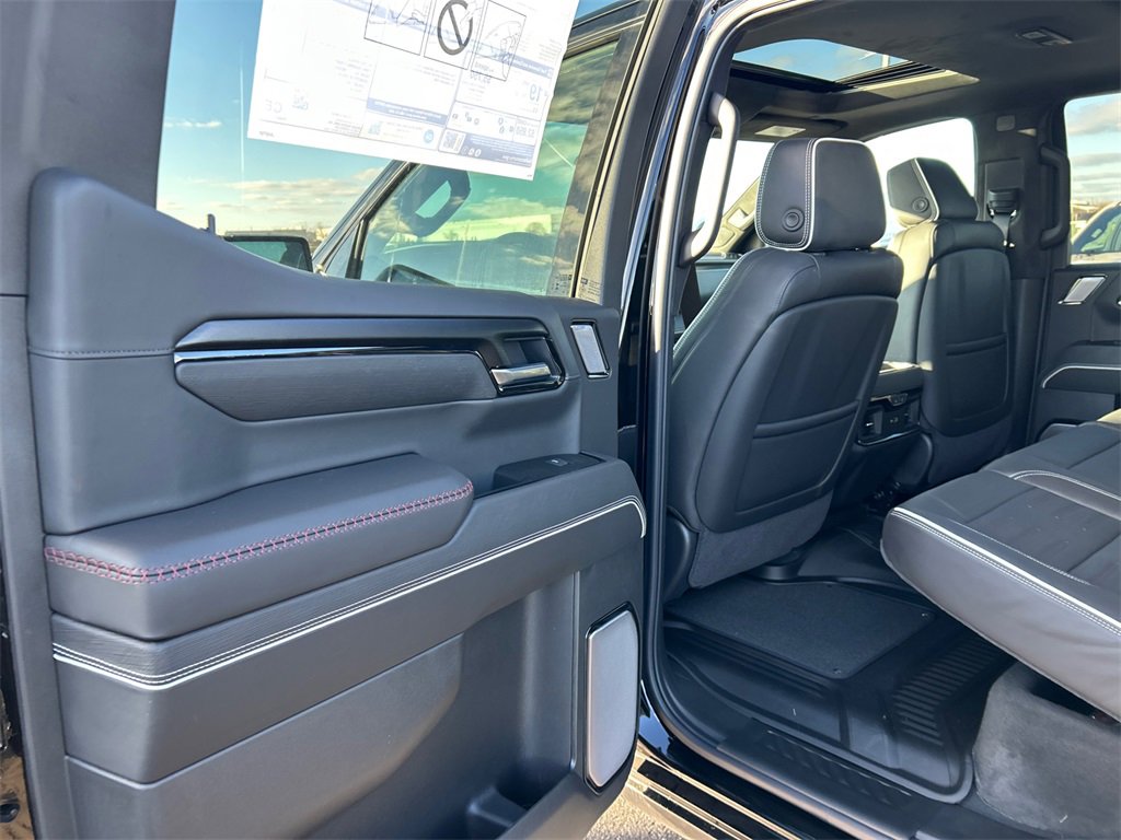 2026 GMC SIERRA - Image 32