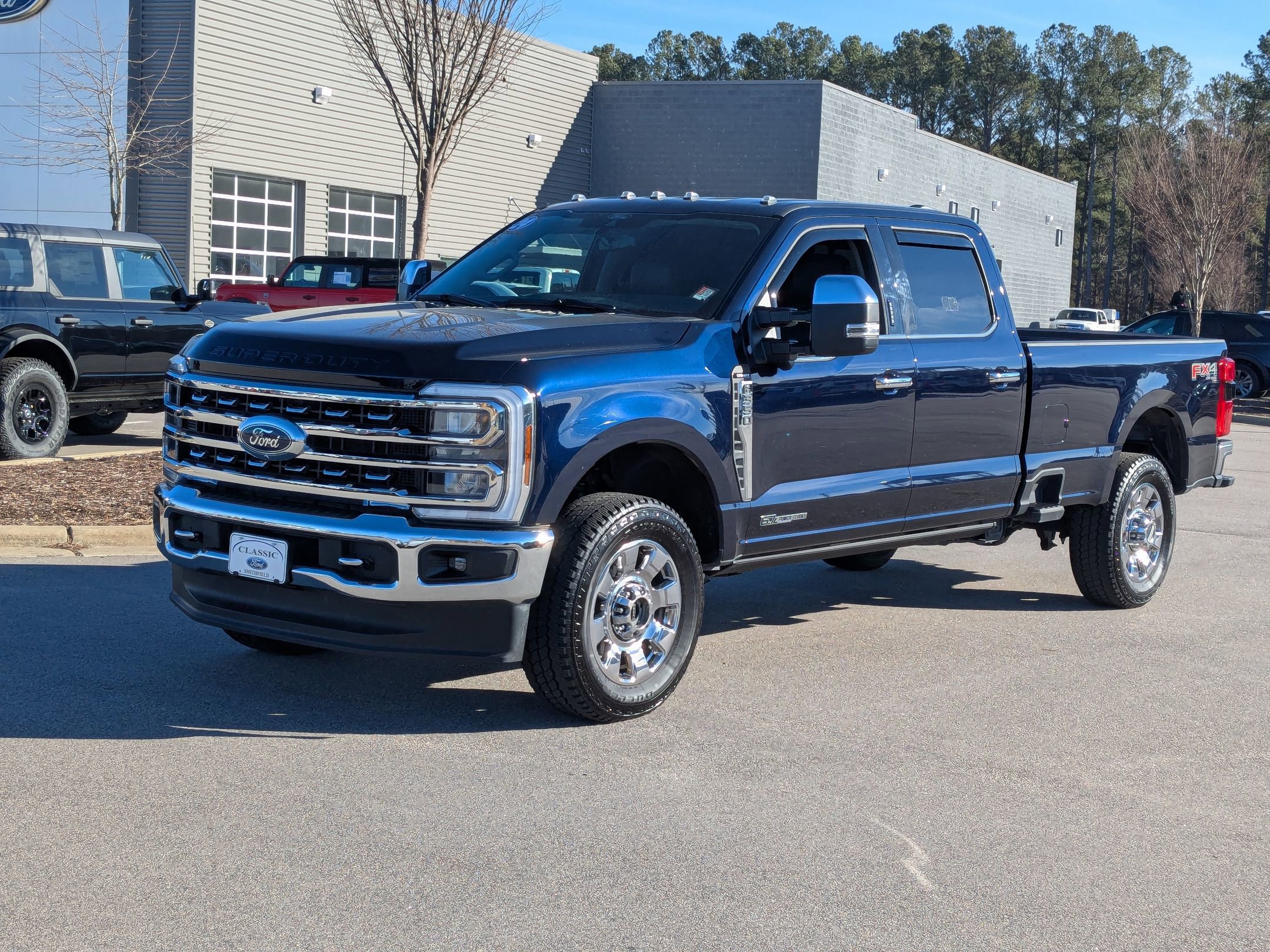 2024 Ford F-350 Super Duty Lariat's photo