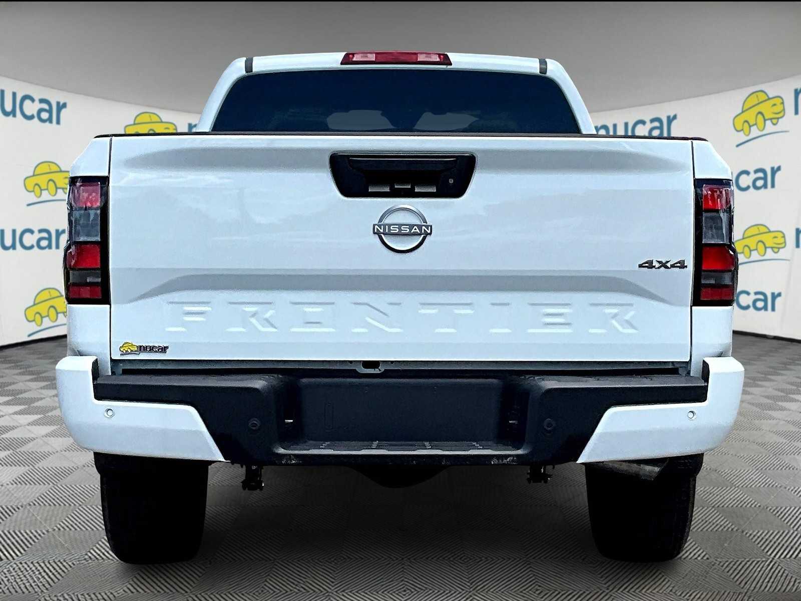2025 Nissan Frontier SV photo 5