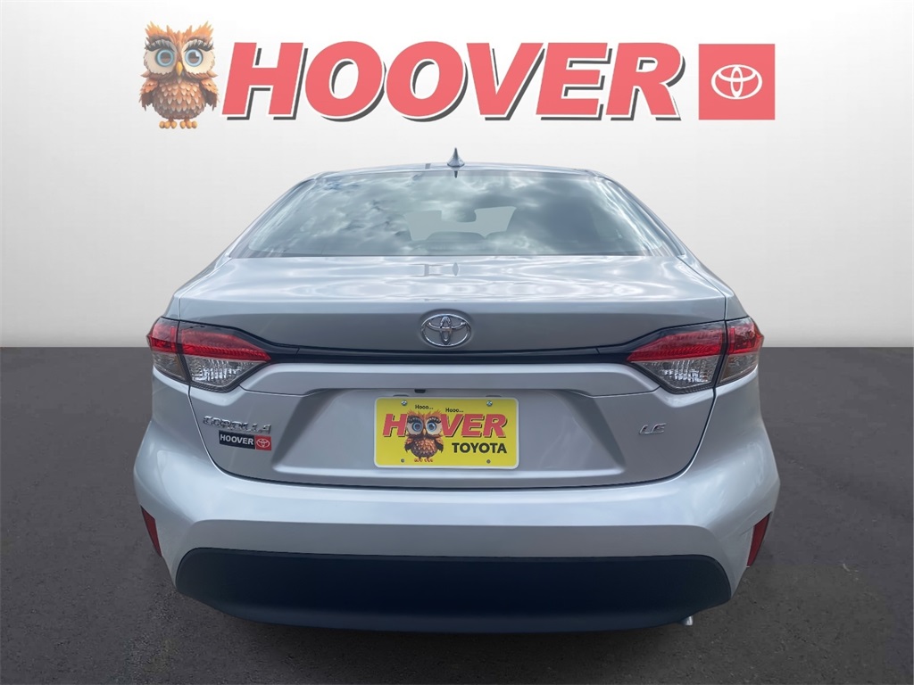 2026 Toyota Corolla LE photo 3