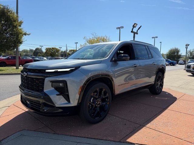 2026 Chevrolet Traverse RS photo 2