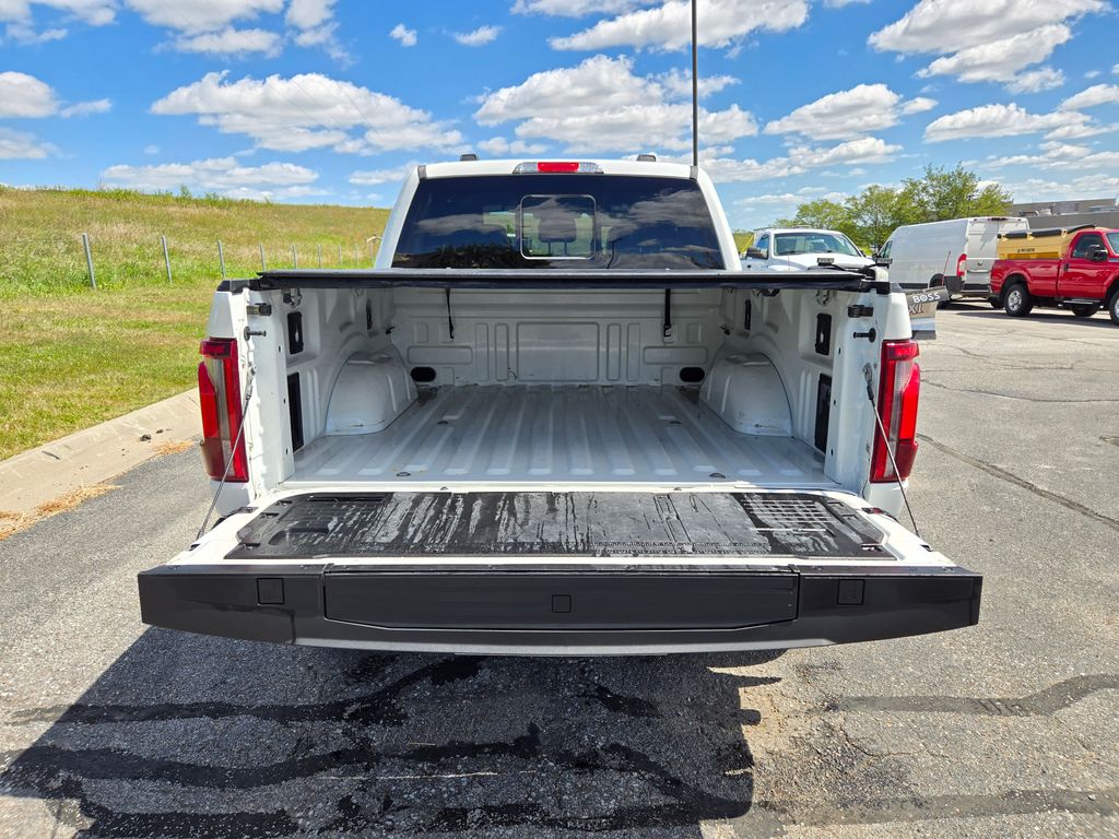 2024 Ford F-150 Lariat photo 27