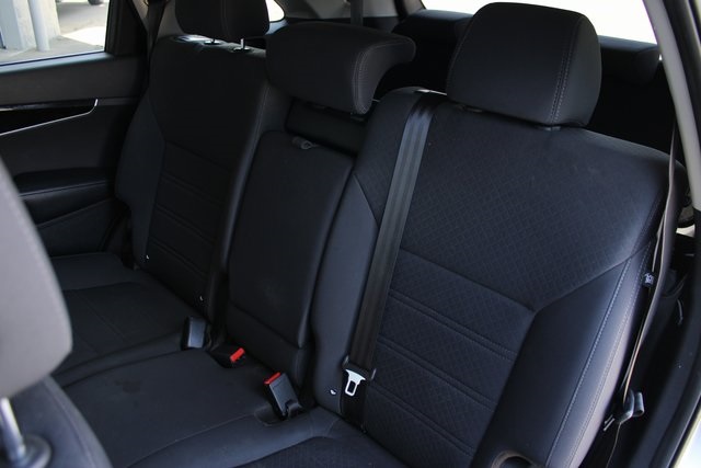 2019 Kia Sorento LX photo 30