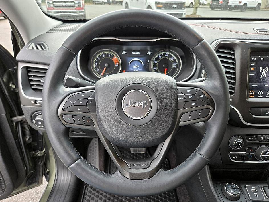 2019 Jeep Cherokee Trailhawk photo 23