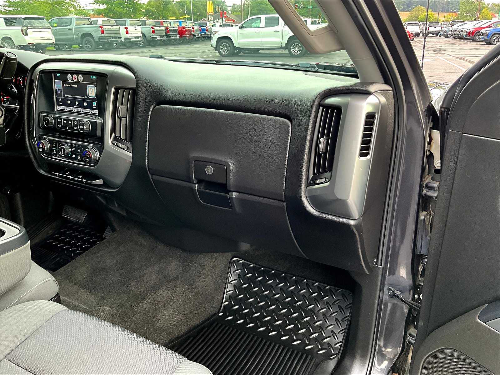 2016 Chevrolet Silverado 1500 LT photo 13