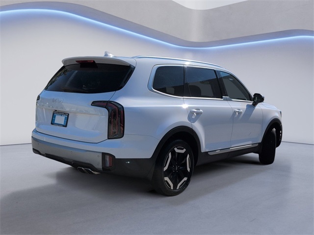 2023 Kia Telluride EX photo 3