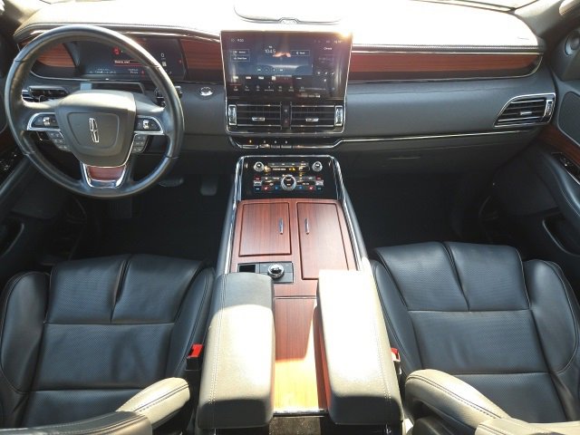2024 Lincoln Navigator L Premiere photo 9