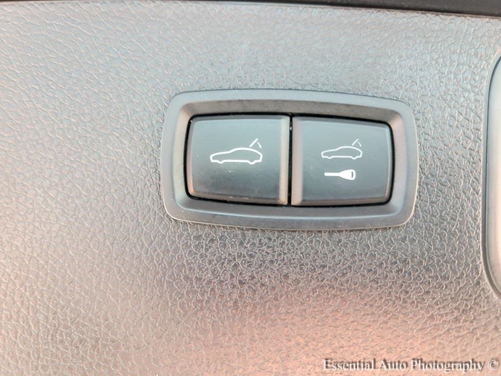 2022 PORSCHE MACAN - Image 19