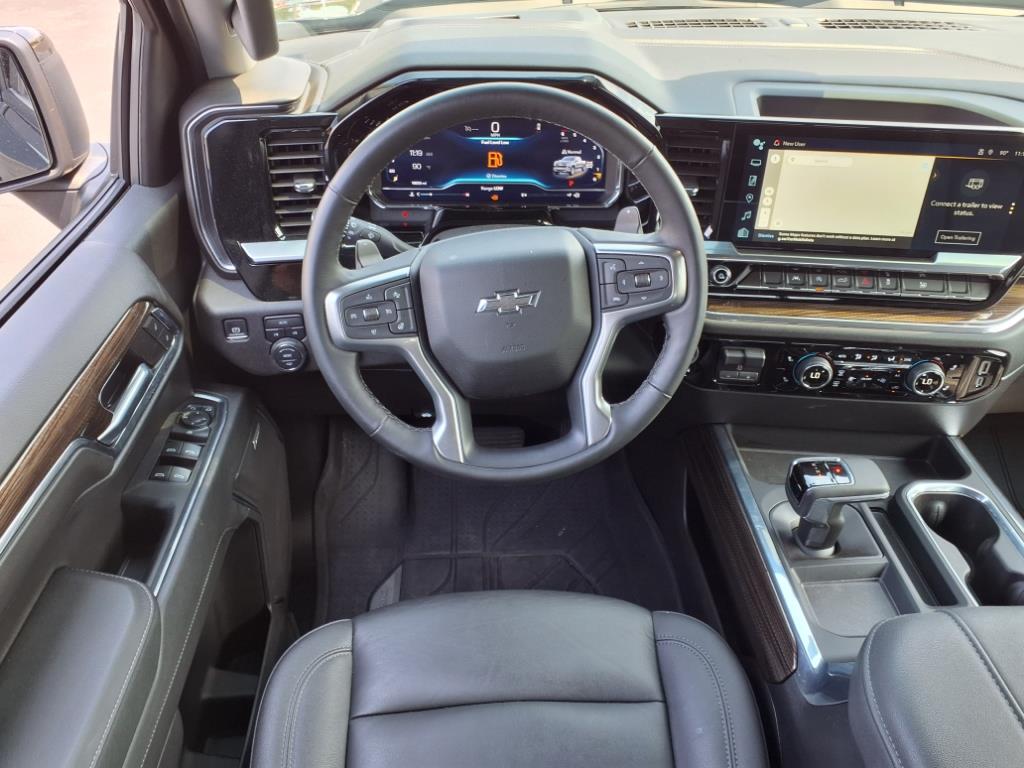 2024 Chevrolet Silverado 1500 RST photo 14