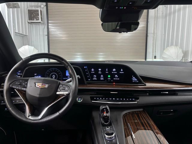 2024 Cadillac Escalade Premium Luxury photo 32