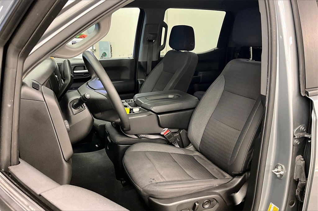 2024 Chevrolet Silverado 1500 Custom photo 20