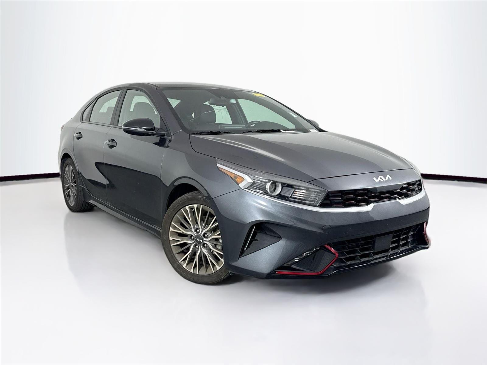 2024 Kia Forte GT-Line photo 2