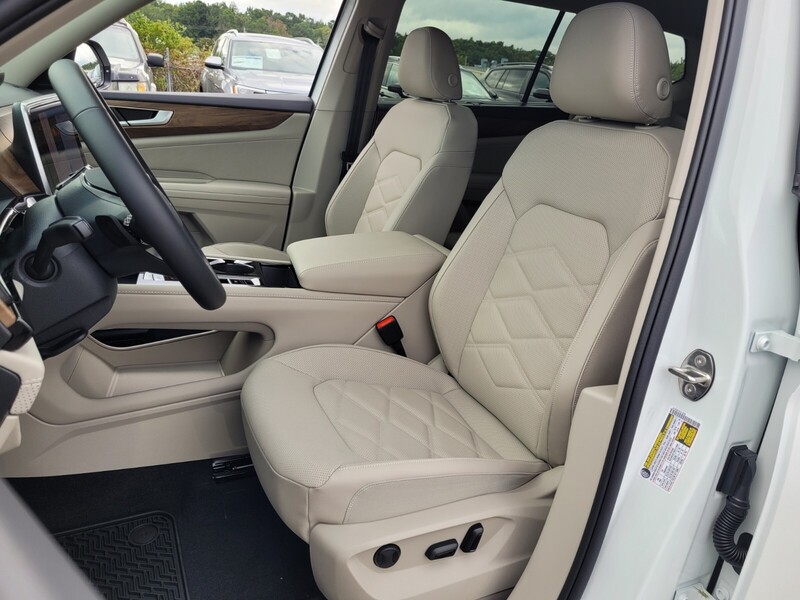 2026 Volkswagen Atlas SE Technology photo 4