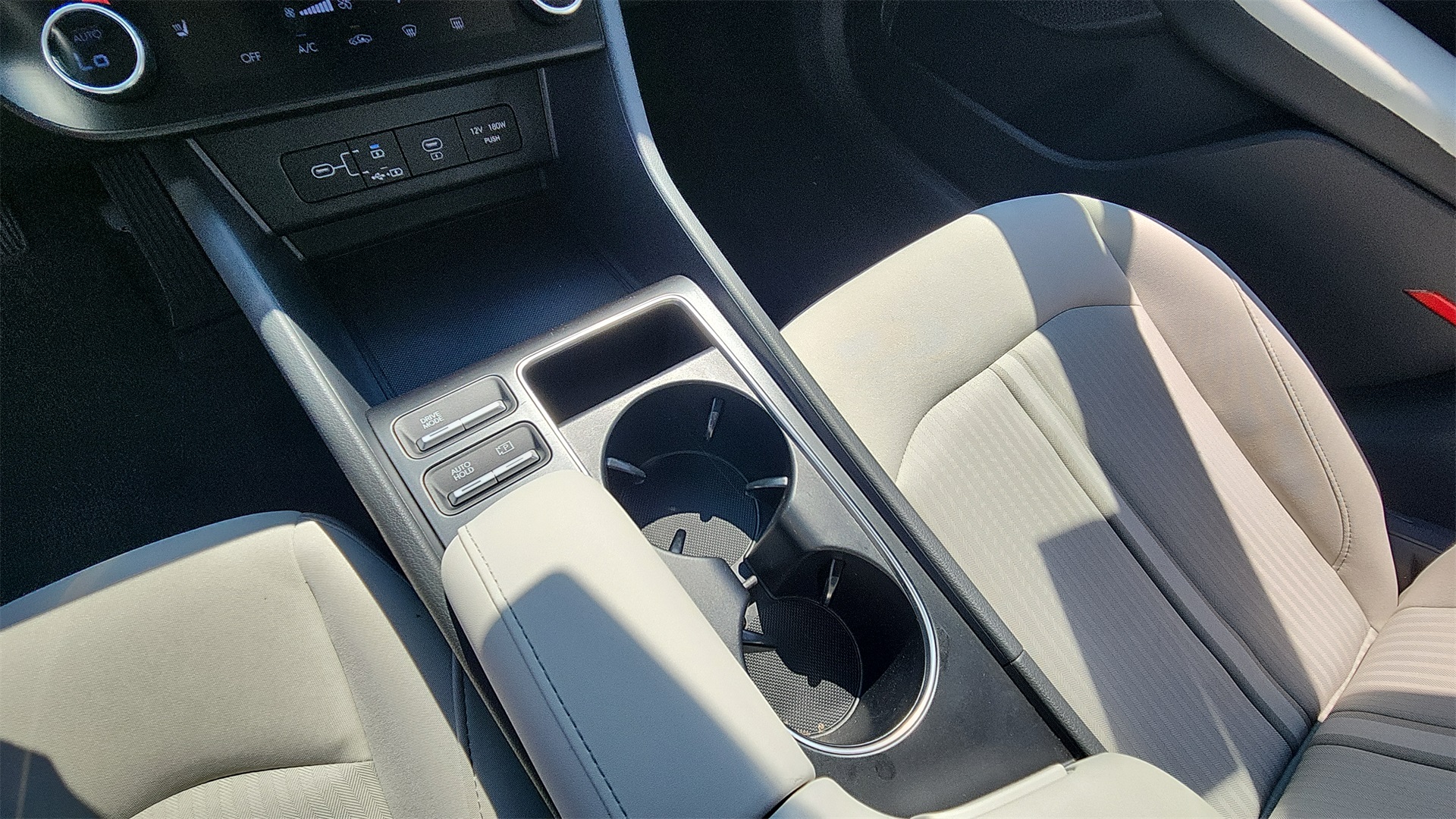 2025 Hyundai Sonata SEL photo 15