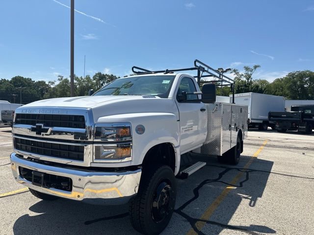 2024 Chevrolet Silverado 4500 Medium Duty Chassis Cab Work Truck's photo