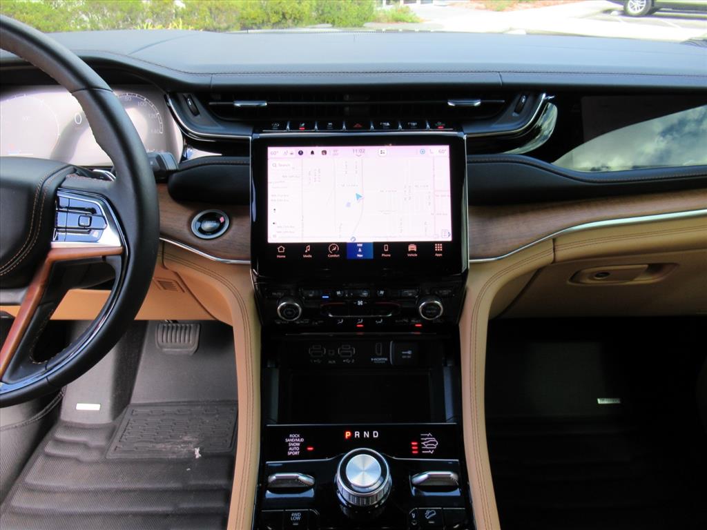 2025 Jeep Grand Cherokee L Summit photo 20