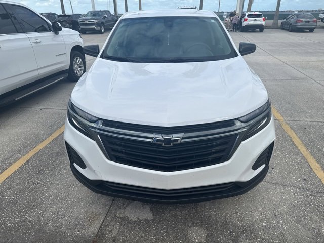 2023 Chevrolet Equinox LS photo 2