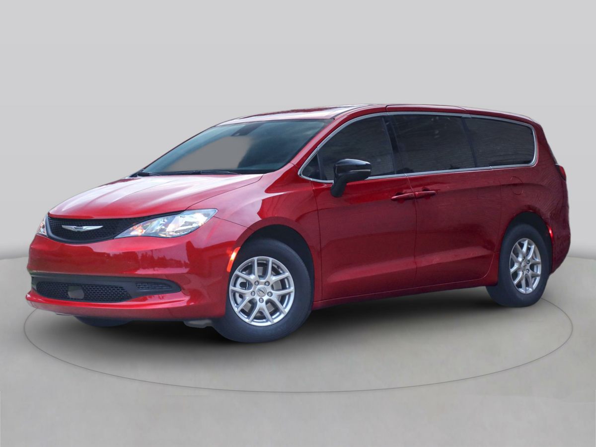 2026 Chrysler Voyager LX photo 4