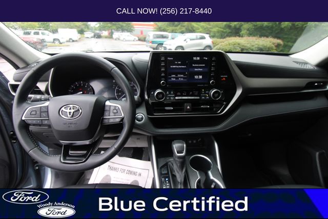 2021 Toyota Highlander XLE photo 14