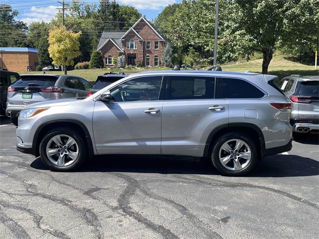 2016 Toyota Highlander Limited photo 5