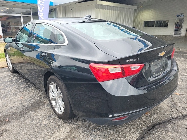 2023 Chevrolet Malibu 1LT photo 2