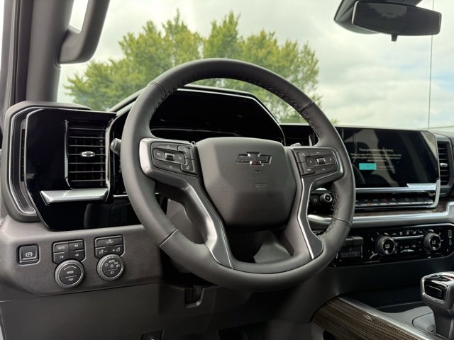2025 Chevrolet Silverado 1500 LT Trail Boss photo 16