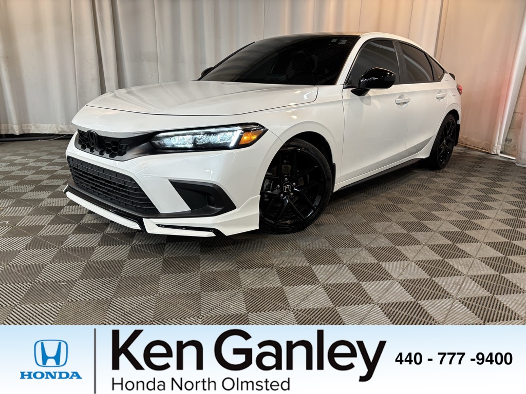 2024 Honda Civic Hatchback Sport's photo