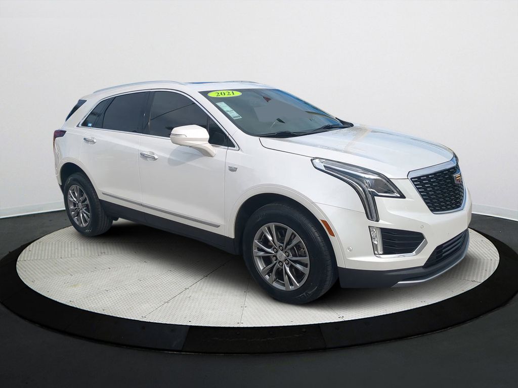 2021 Cadillac XT5 Premium Luxury photo 2