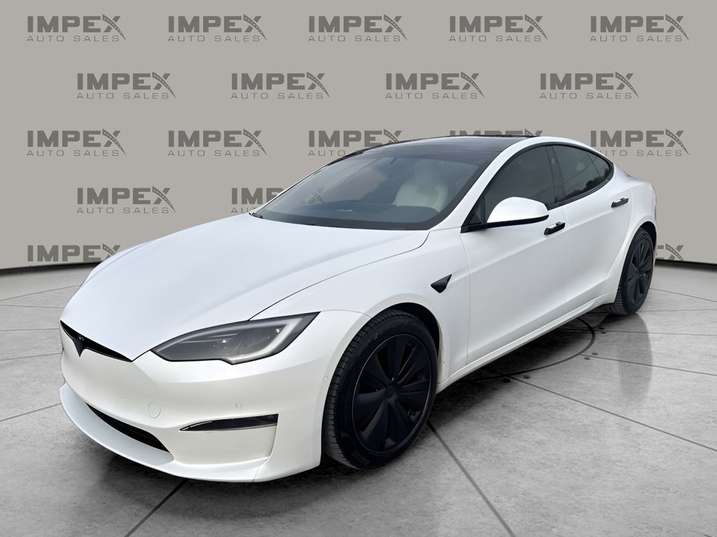 2022 Tesla Model S Plaid's photo