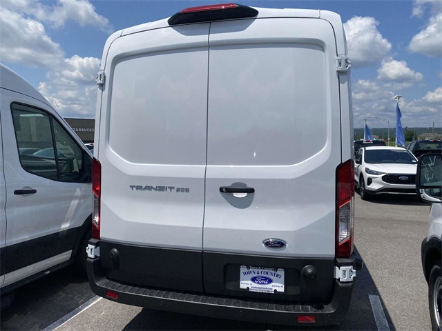 2025 Ford Transit Cargo Van photo 3