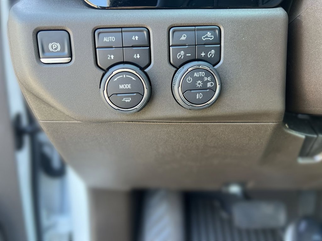 2025 Chevrolet Silverado 2500HD LTZ photo 15