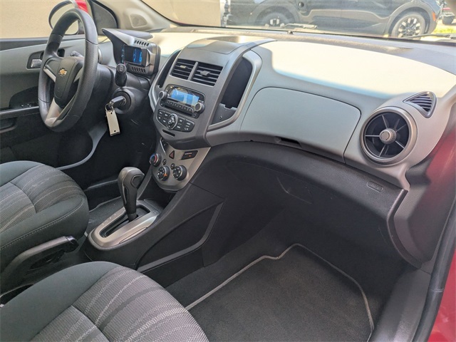 2012 Chevrolet Sonic LT photo 20