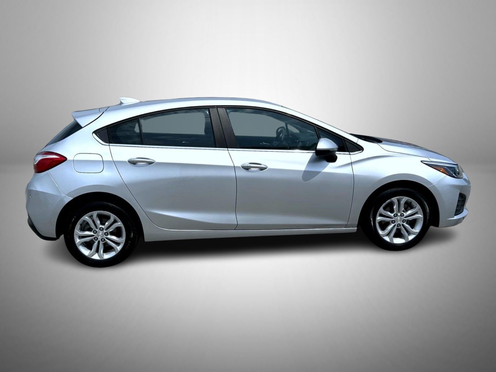 2019 Chevrolet Cruze LT photo 4