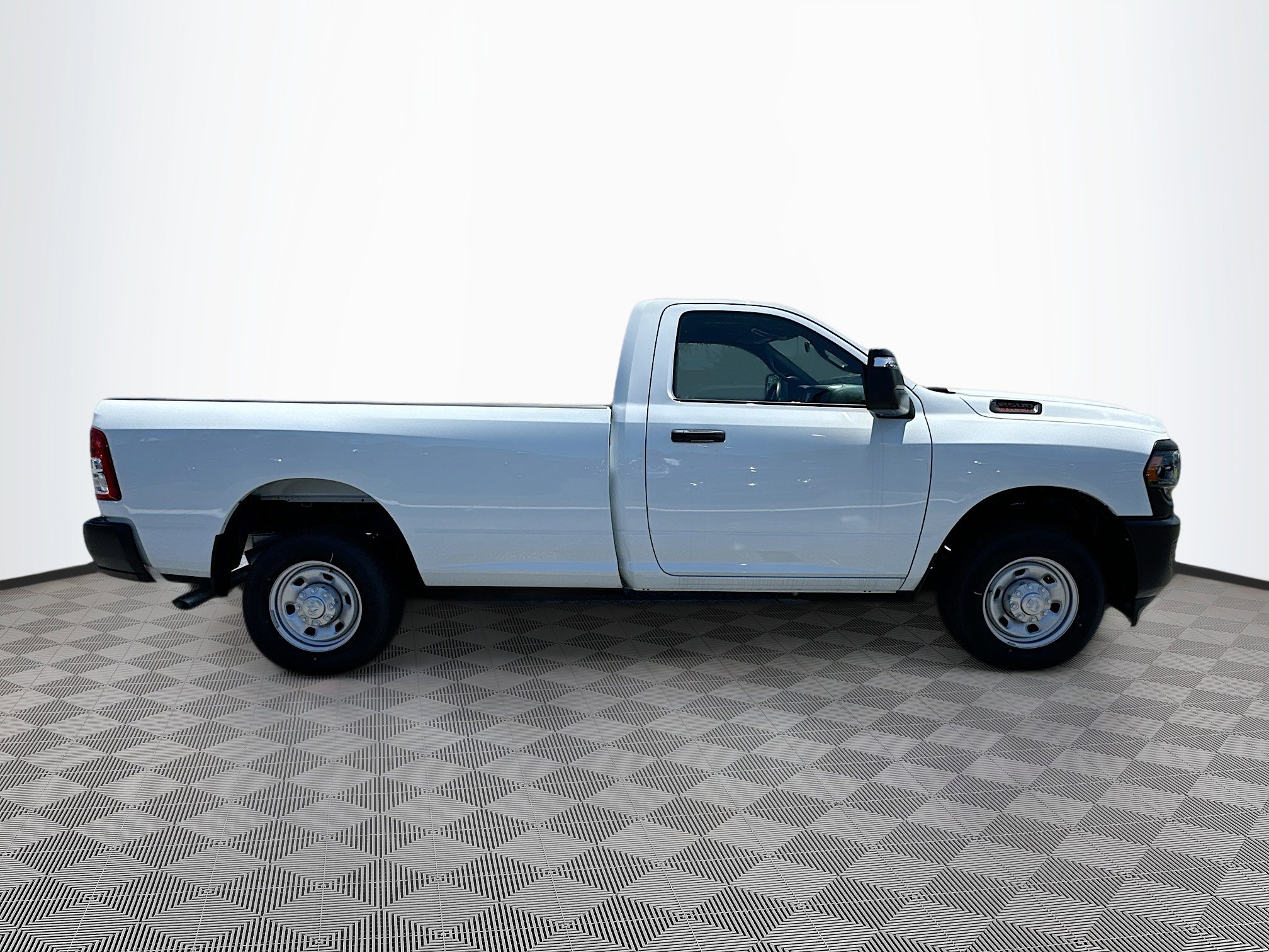 2024 Ram 2500 Tradesman photo 3
