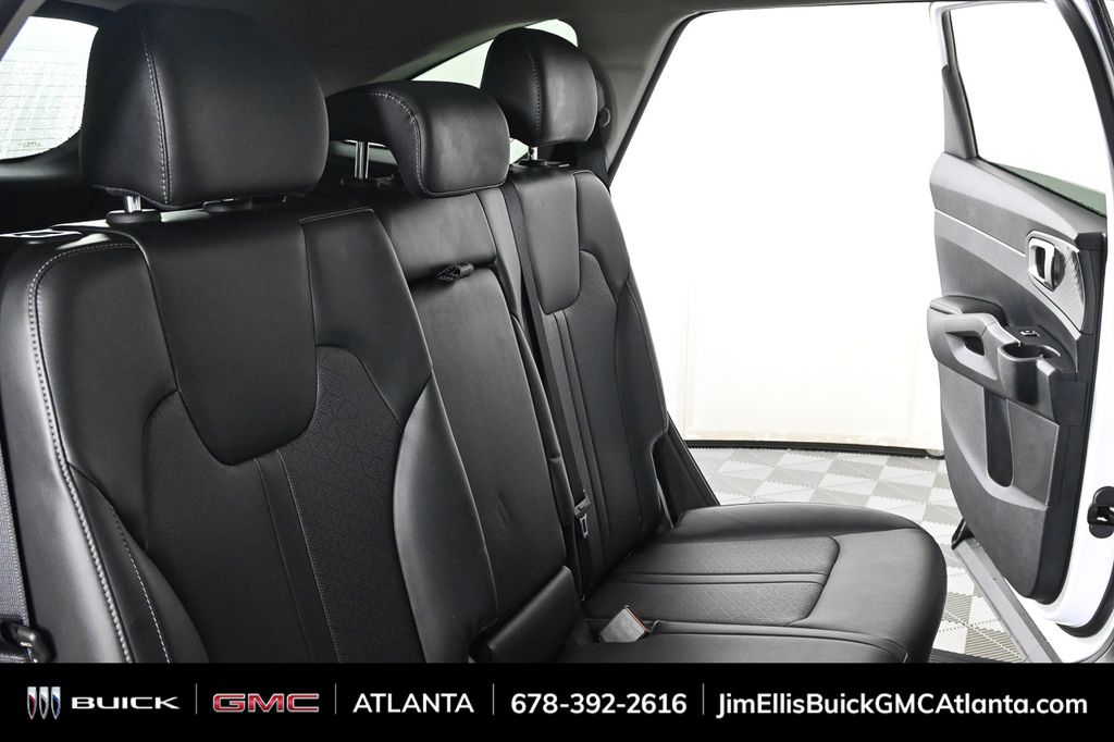 2023 Kia Sorento S photo 18