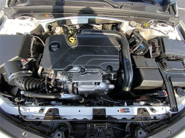 2024 Chevrolet Malibu 1LT photo 16