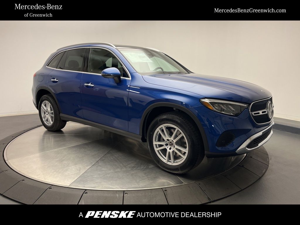2026 Mercedes-Benz GLC Base's photo